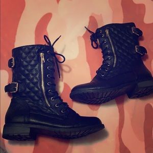 Fall/Winter zip up boots with shoelaces